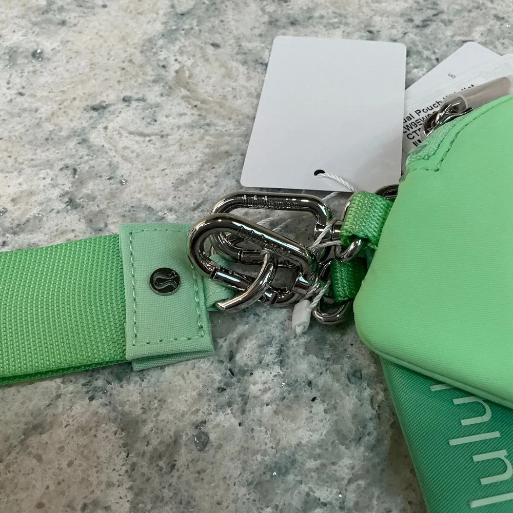 lululemon Dual Pouch Wristlet O/S Raceway Green Citra Lime Retired New